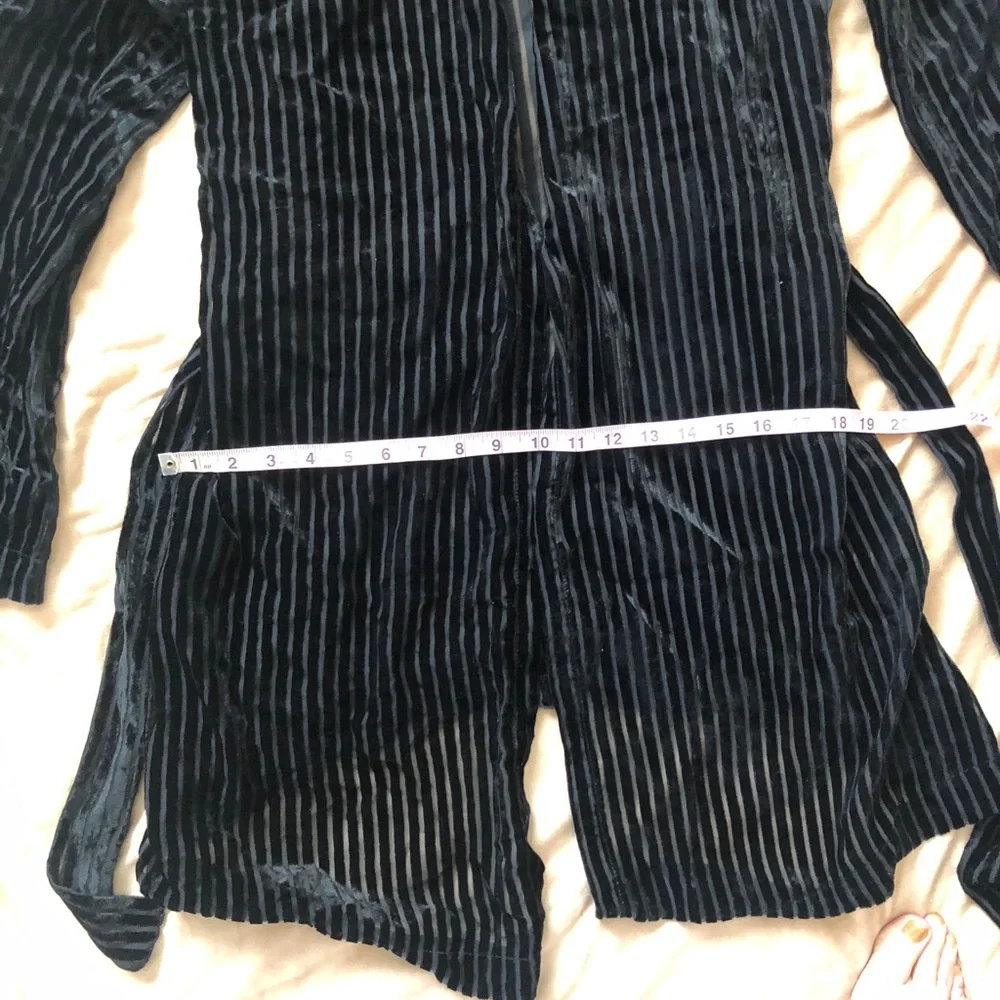 Knot Sisters EUC Velvet & Sheer Striped Black Cardigan Medium - Picture 10 of 14